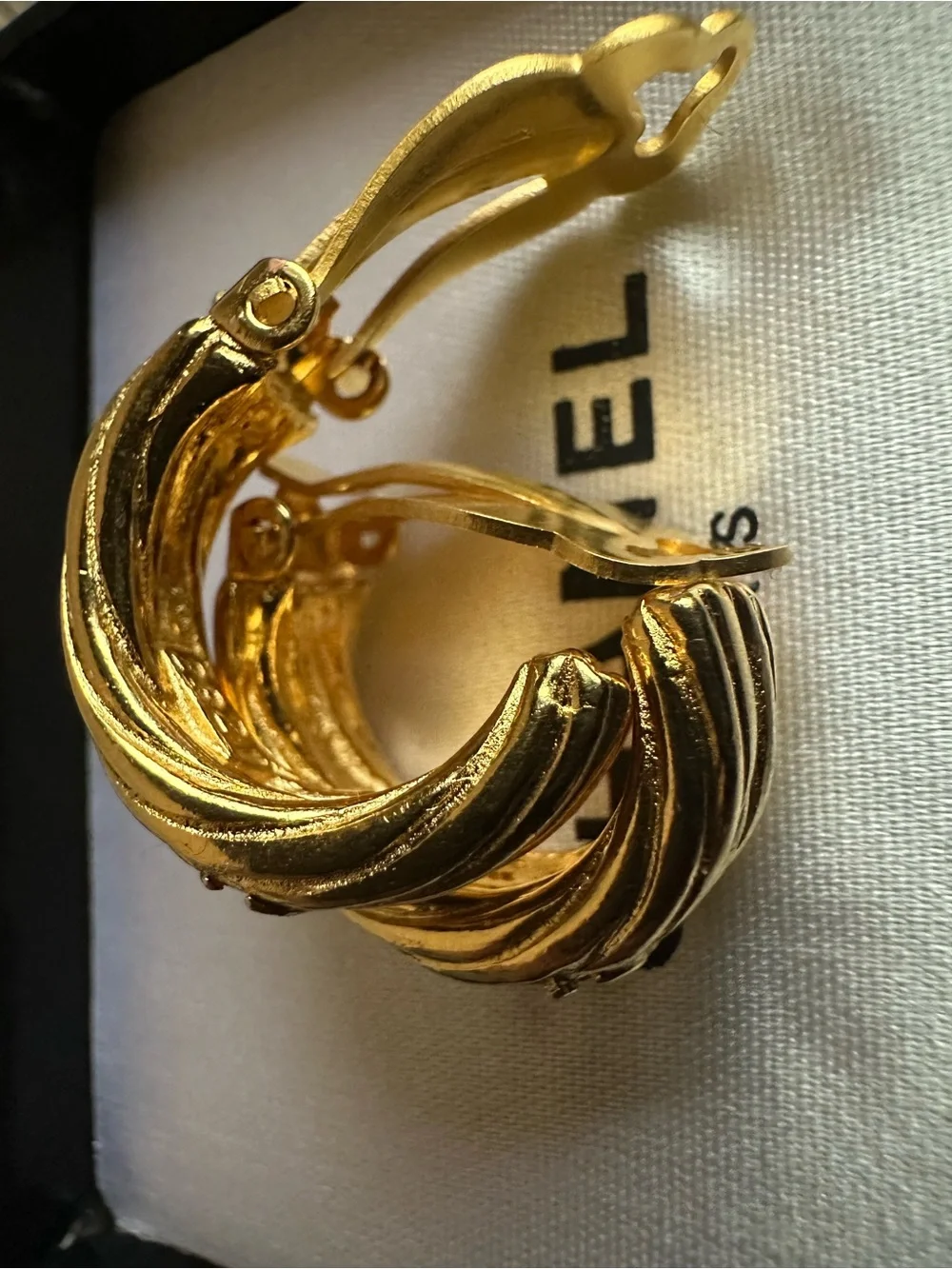 Vintage CHANEL 93P Gold Plated Ribbed CC Hoop Clip-On Earrings w/ Box